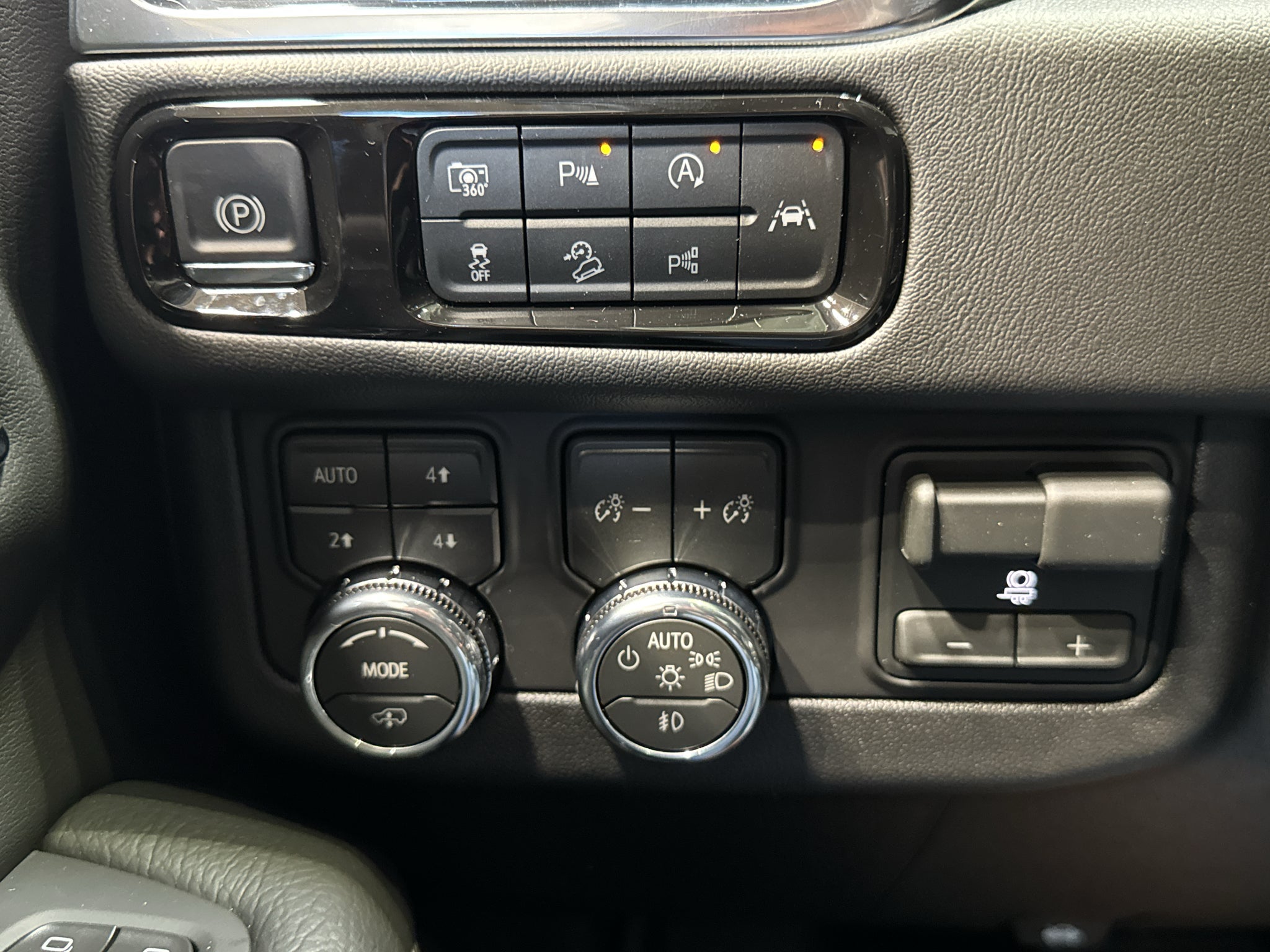 2027 GMC Yukon XL Denali