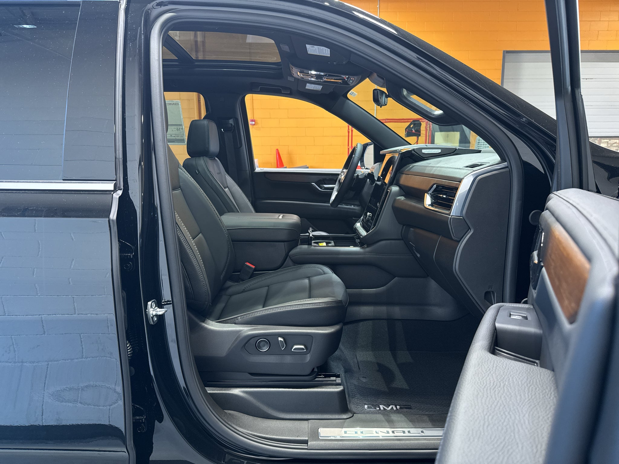 2027 GMC Yukon XL Denali