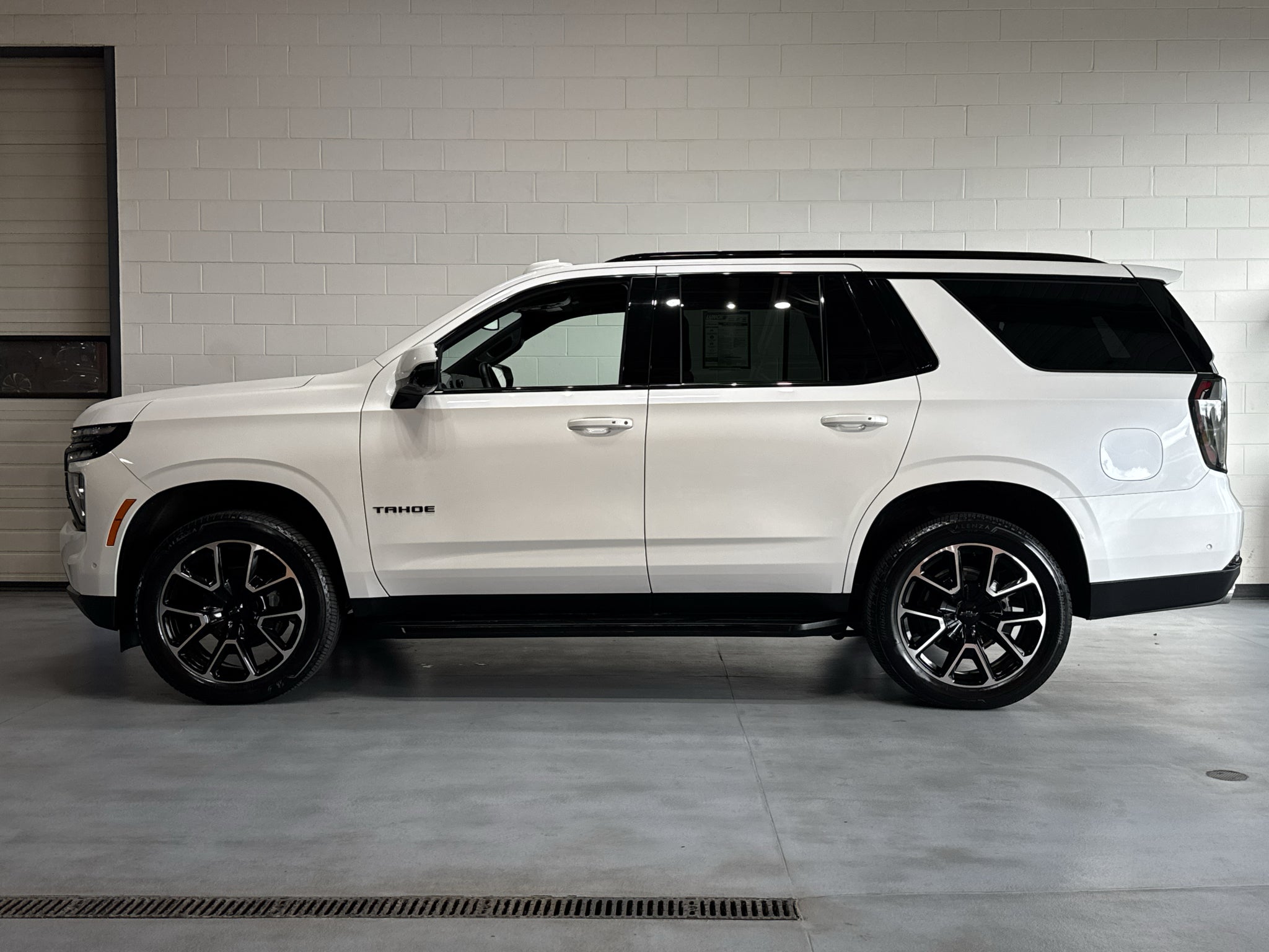 2025 Chevrolet Tahoe RST