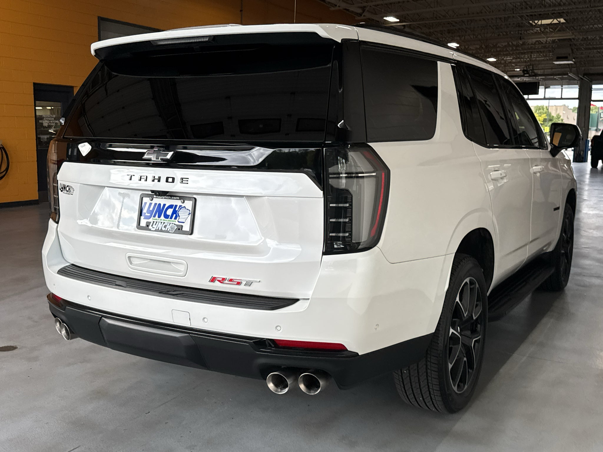 2025 Chevrolet Tahoe RST