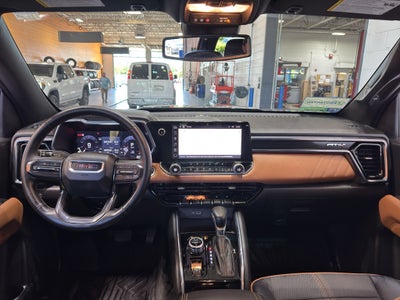 2024 GMC Canyon AT4