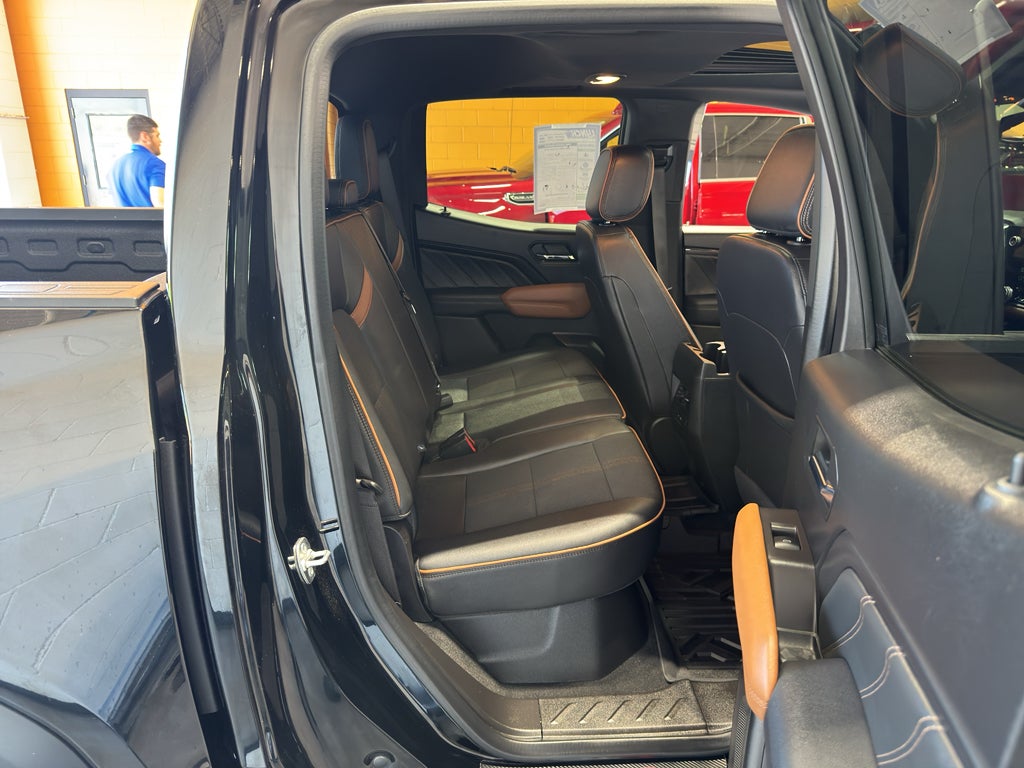 2024 GMC Canyon AT4