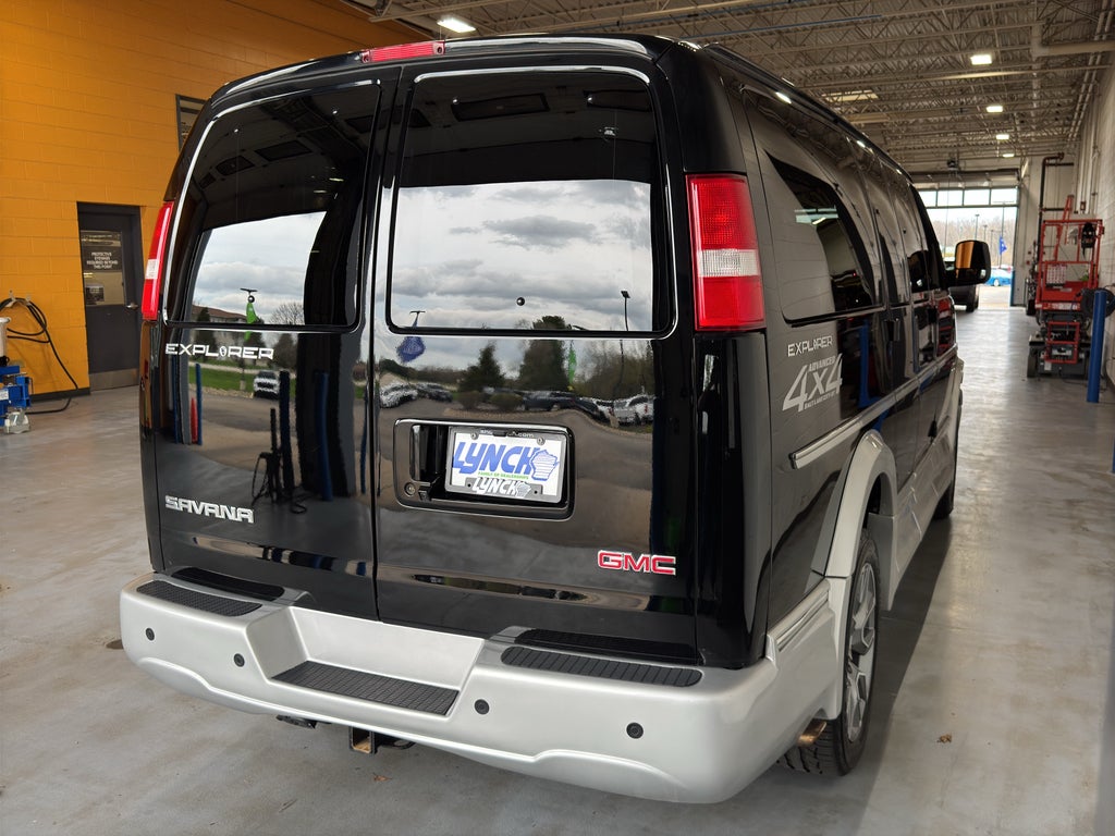 2023 GMC Savana Cargo 2500 Work Van