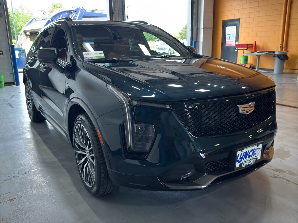 2025 Cadillac XT4 Sport