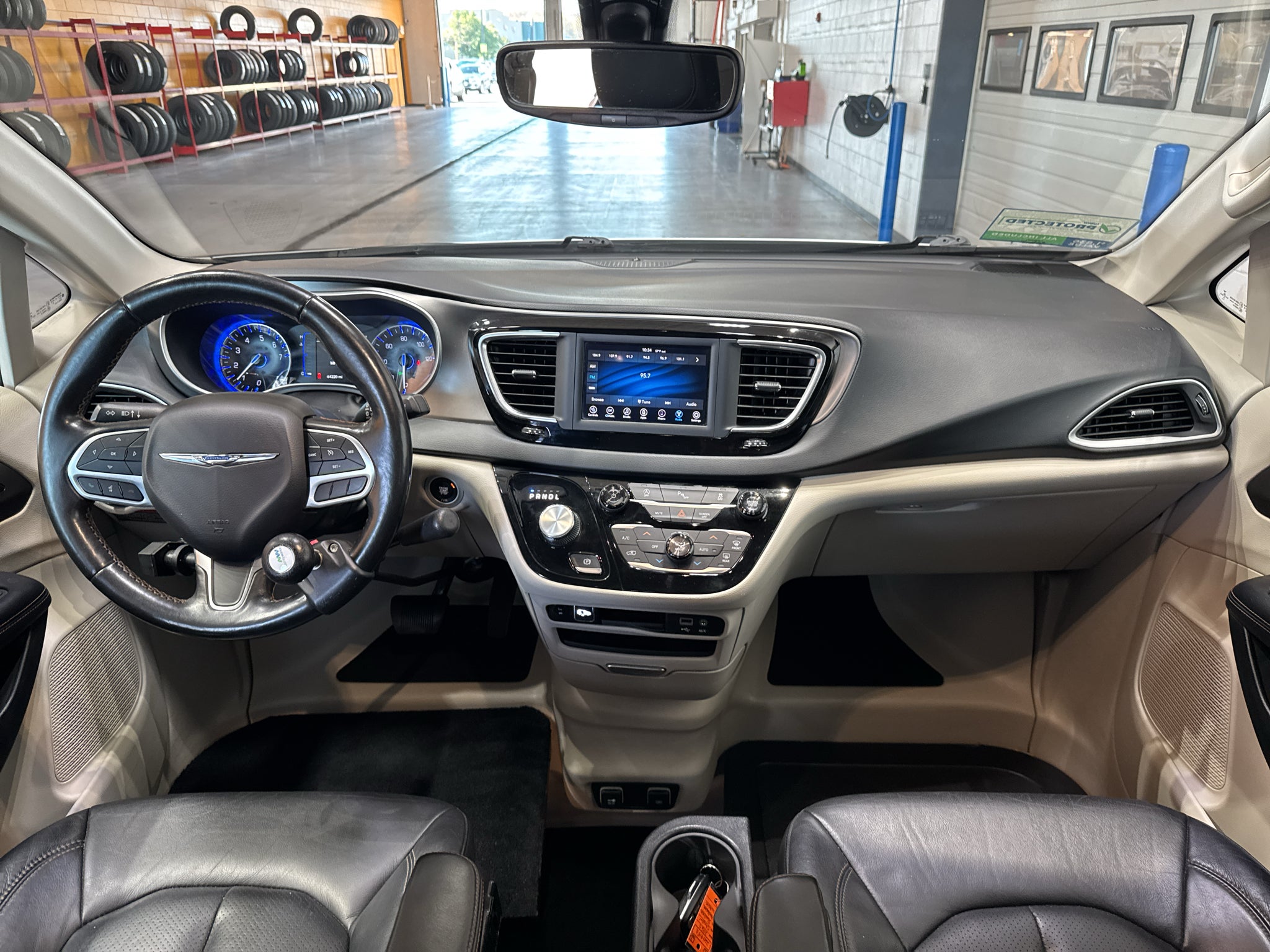 2020 Chrysler Pacifica Touring L