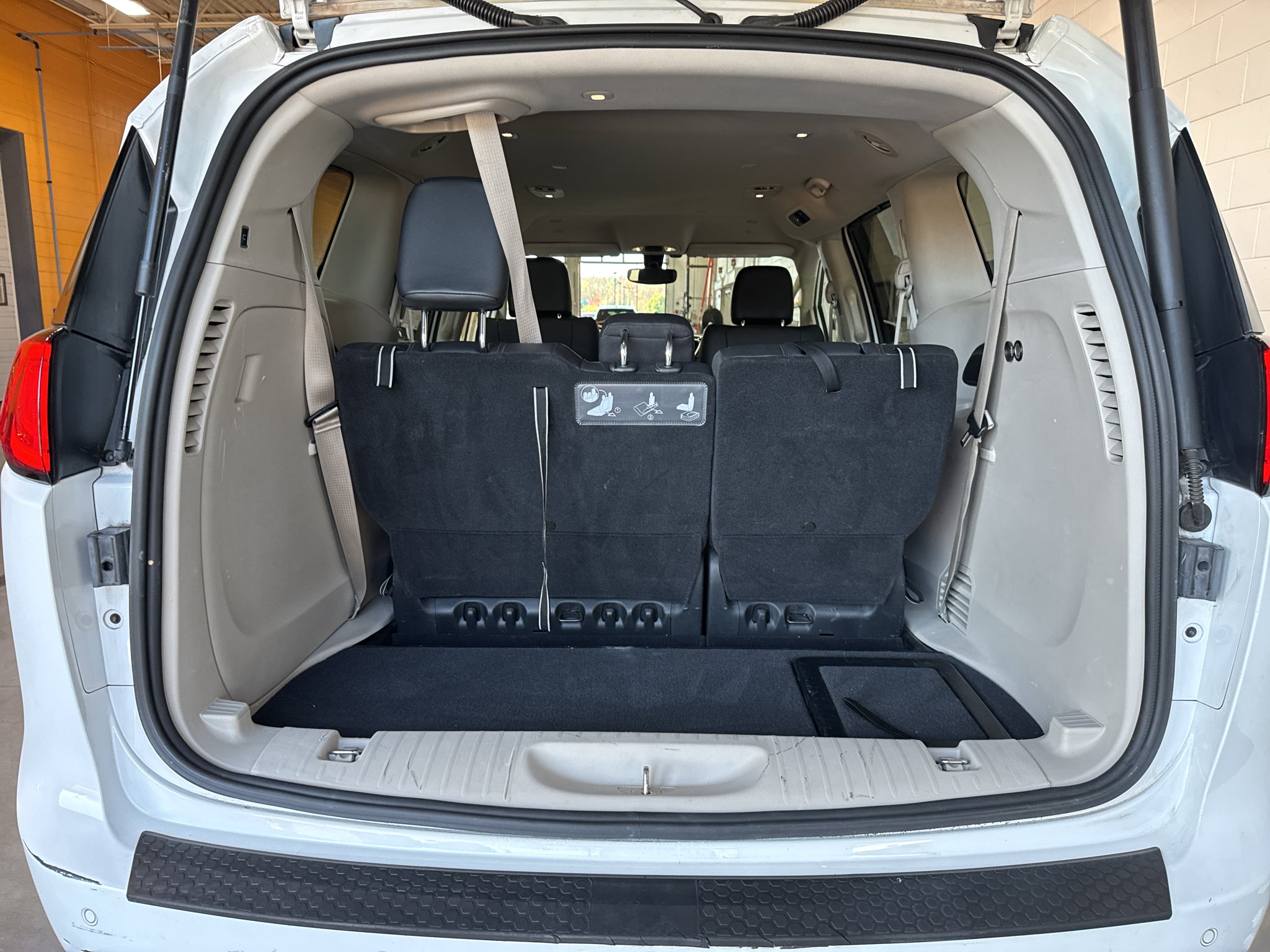 2020 Chrysler Pacifica Touring L