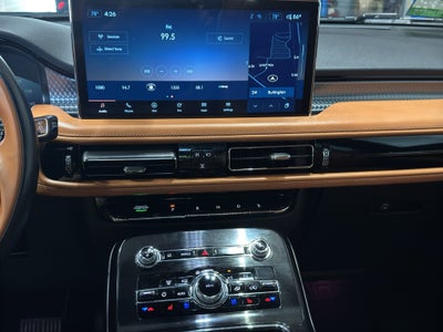 2023 Lincoln Nautilus Black Label