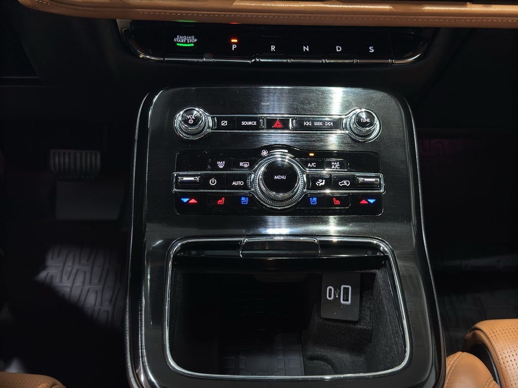 2023 Lincoln Nautilus Black Label