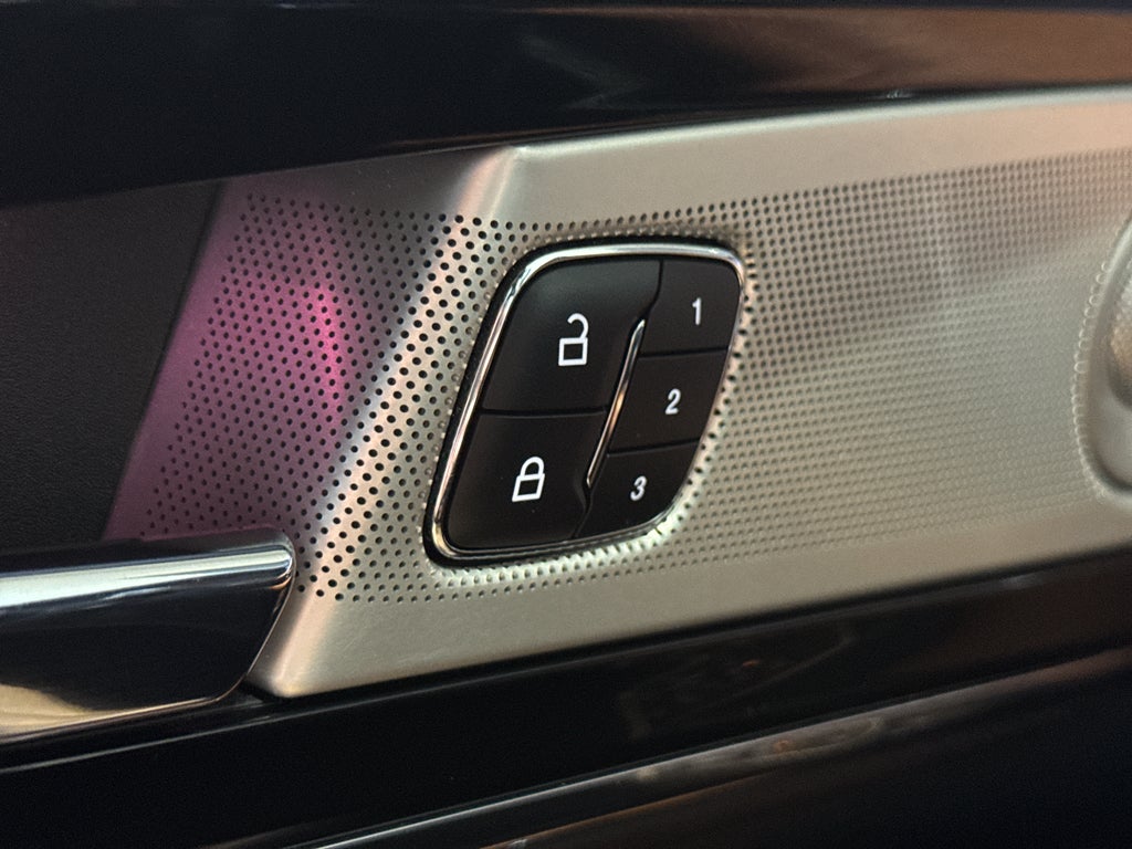 2023 Lincoln Nautilus Black Label