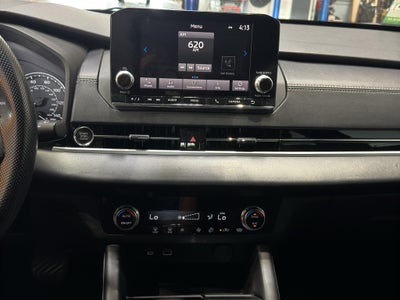2022 Mitsubishi Outlander ES