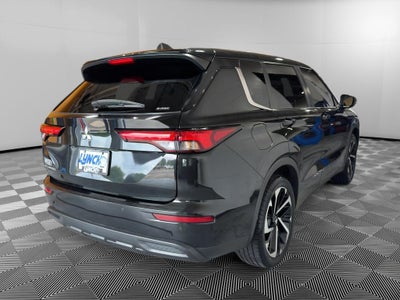 2022 Mitsubishi Outlander ES