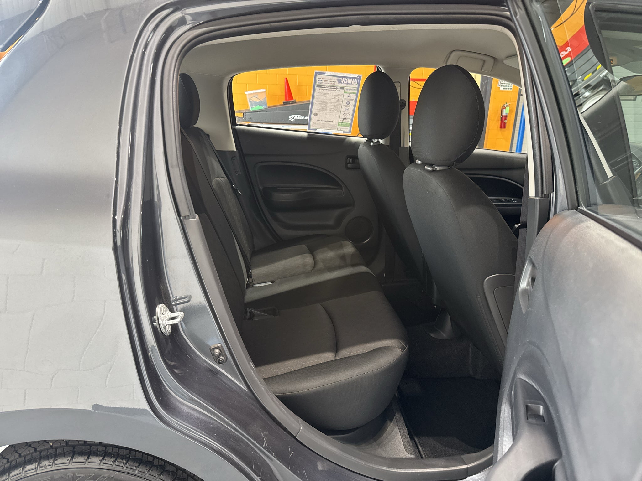 2024 Mitsubishi Mirage ES