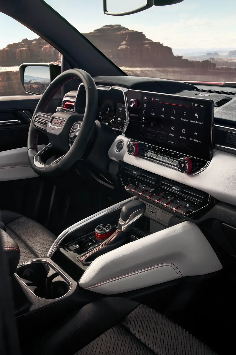 2026 GMC Canyon infotainment system at Lynch Buick GMC of West Bend in West Bend WI